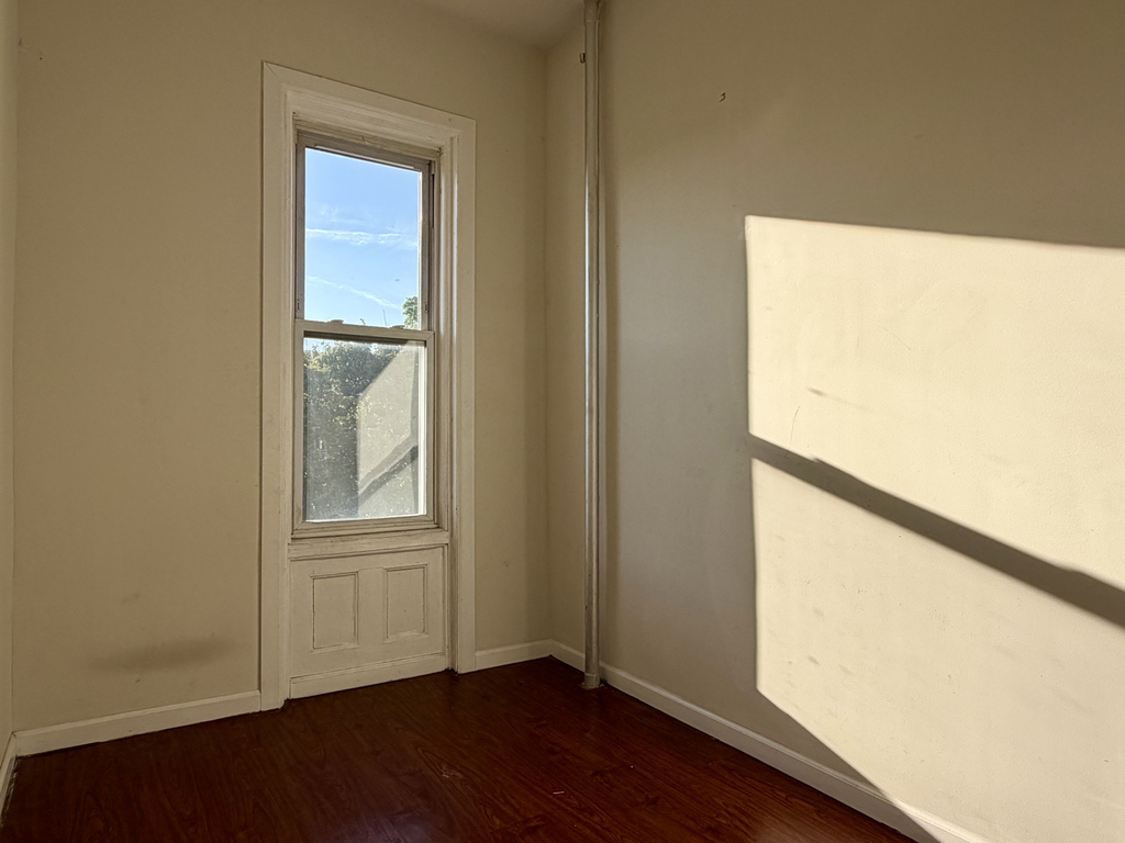 232 Covert Street - Photo 7