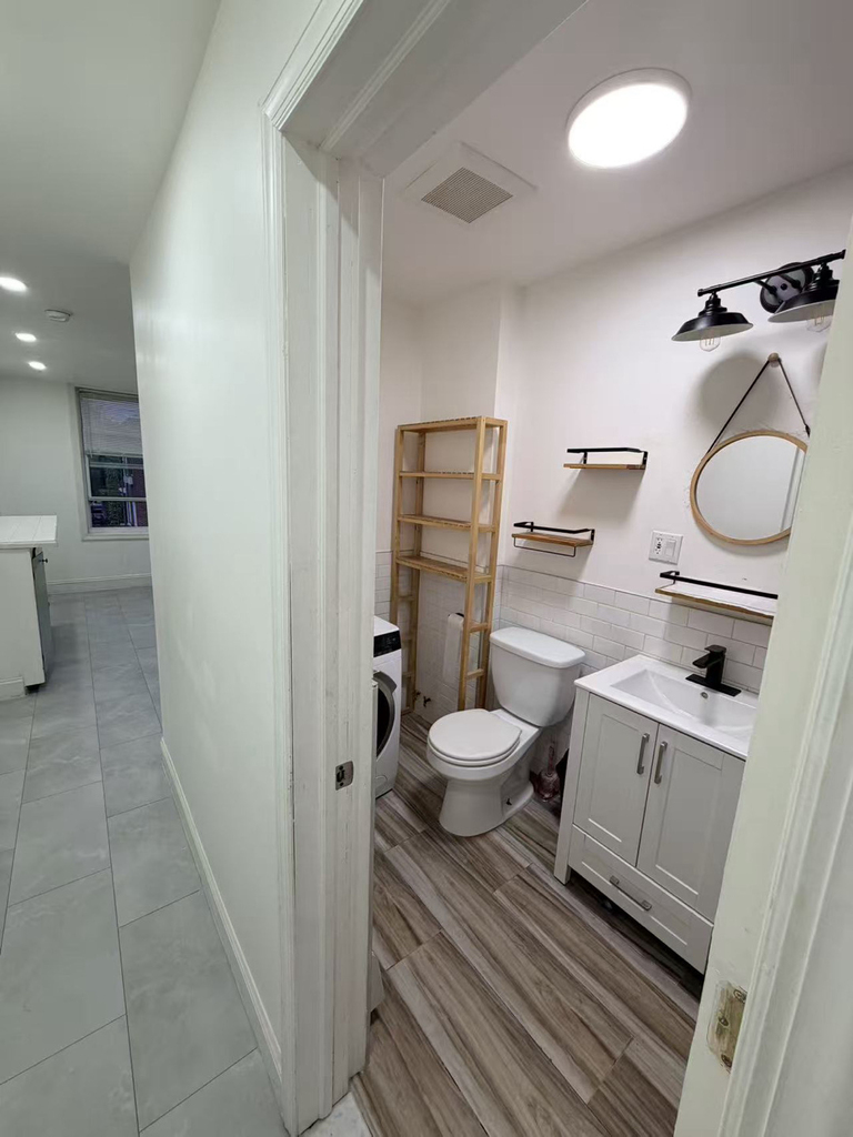 2571 West 16th Street - Photo 7