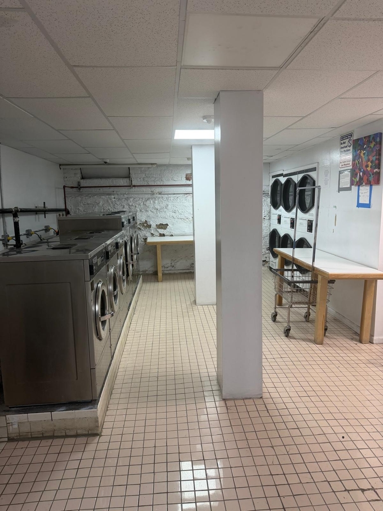 West 190th Street - Photo 7