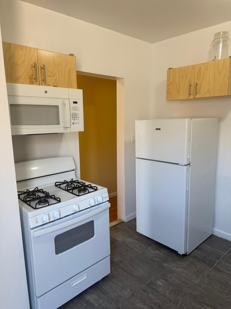 West 190th Street - Photo 1