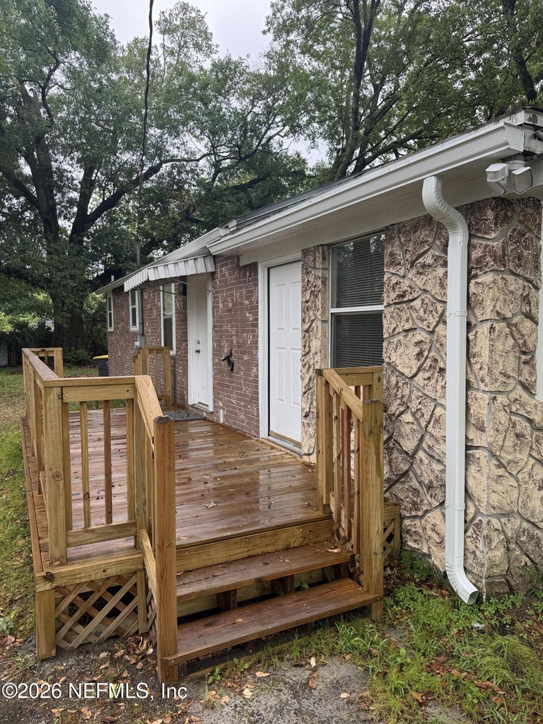 273 Day Avenue - Photo 1