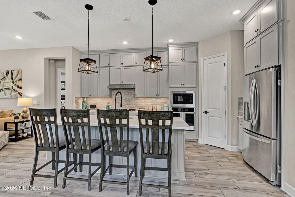 694 Navigators Road - Photo 1