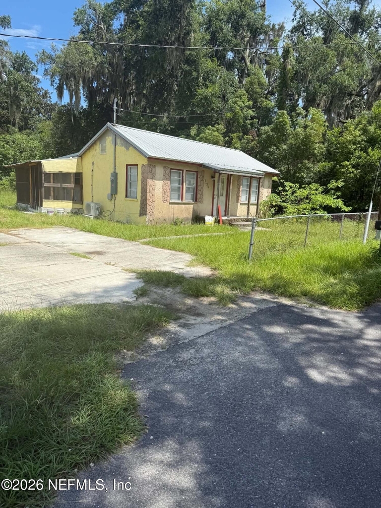 125 Tanner Terrace - Photo 0