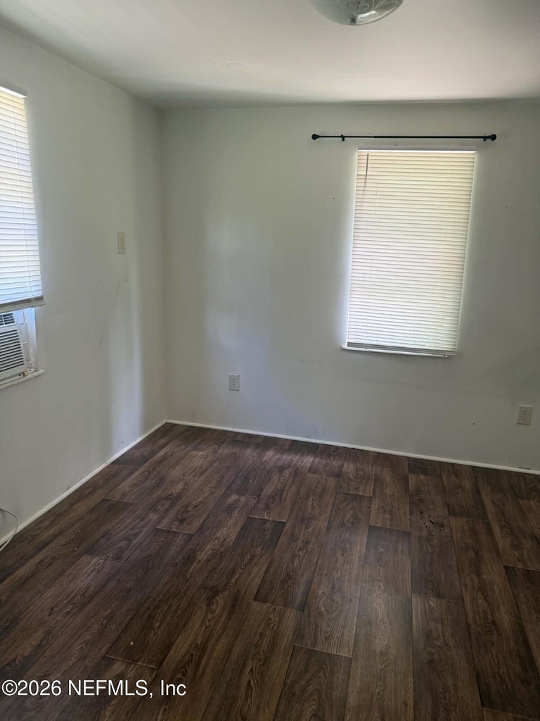 125 Tanner Terrace - Photo 6