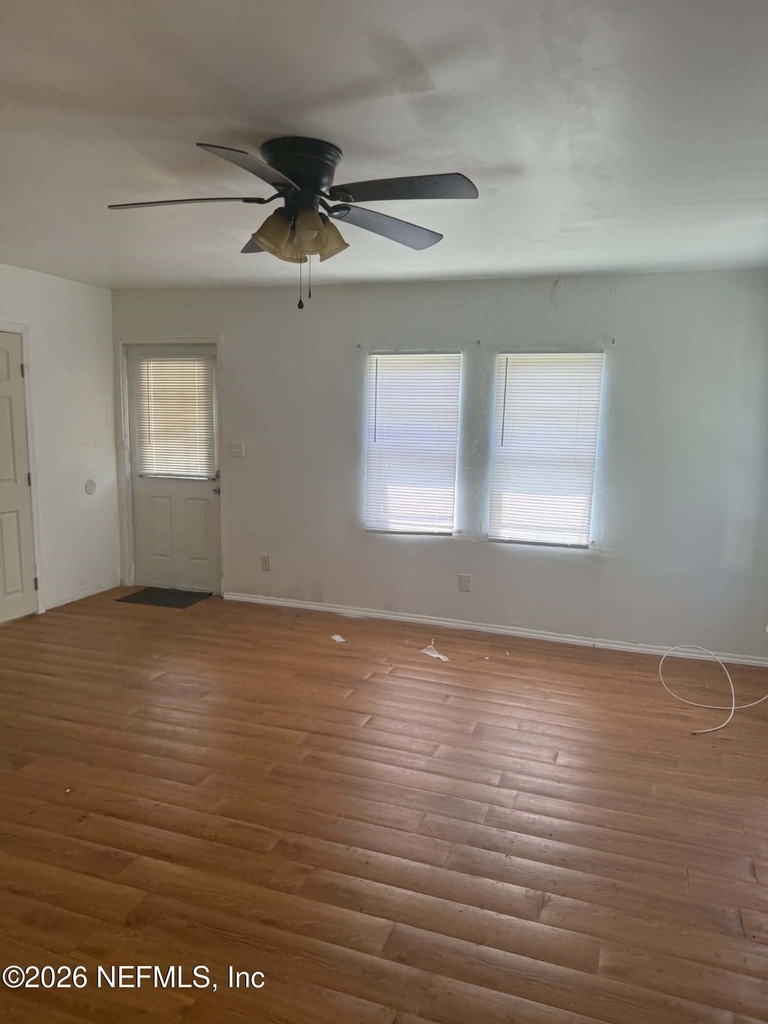 125 Tanner Terrace - Photo 7