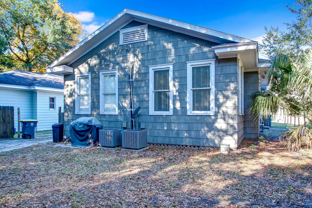 3868 Herschel Street - Photo 10