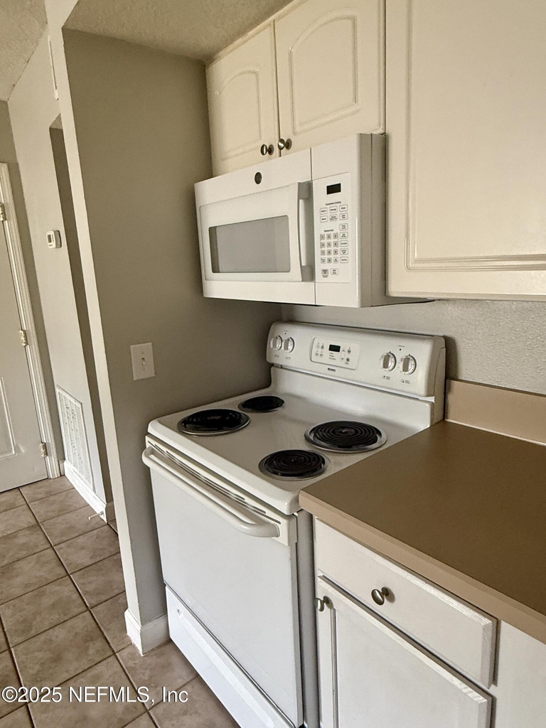 1800 Park Avenue - Photo 4