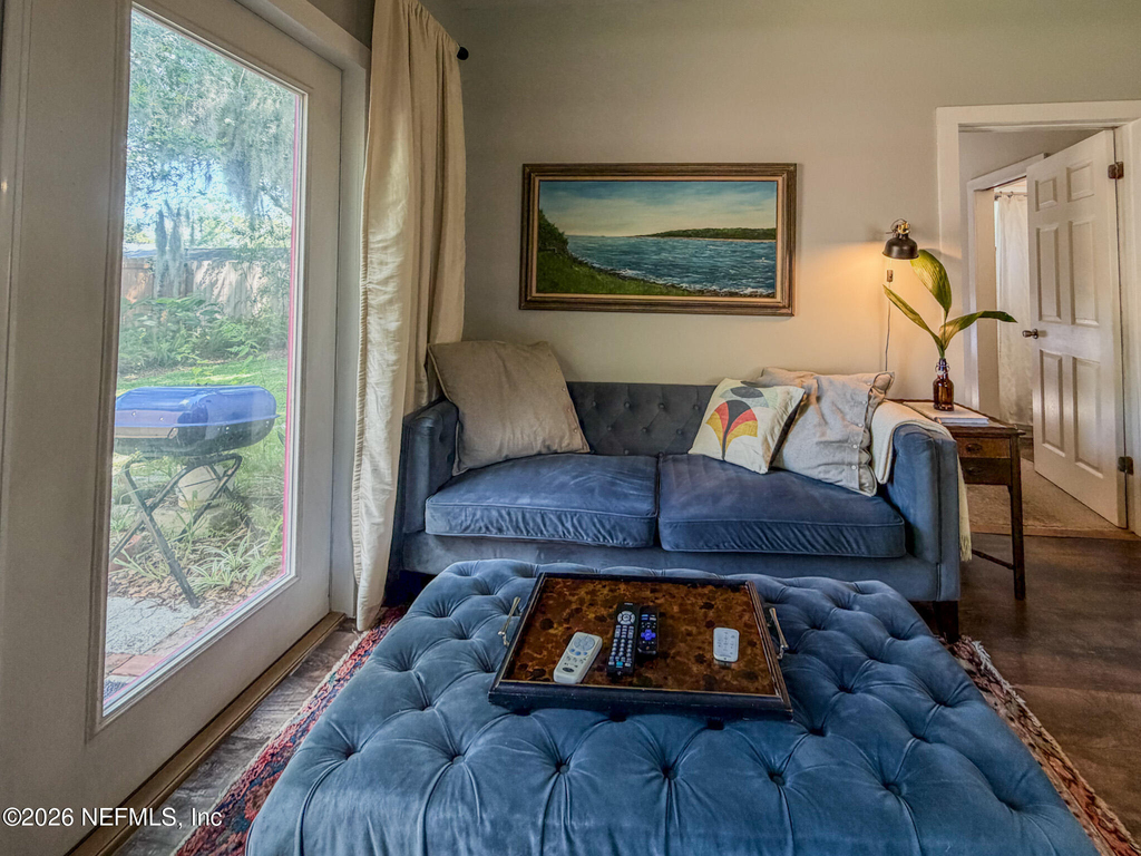 3885 Valencia Road - Photo 2