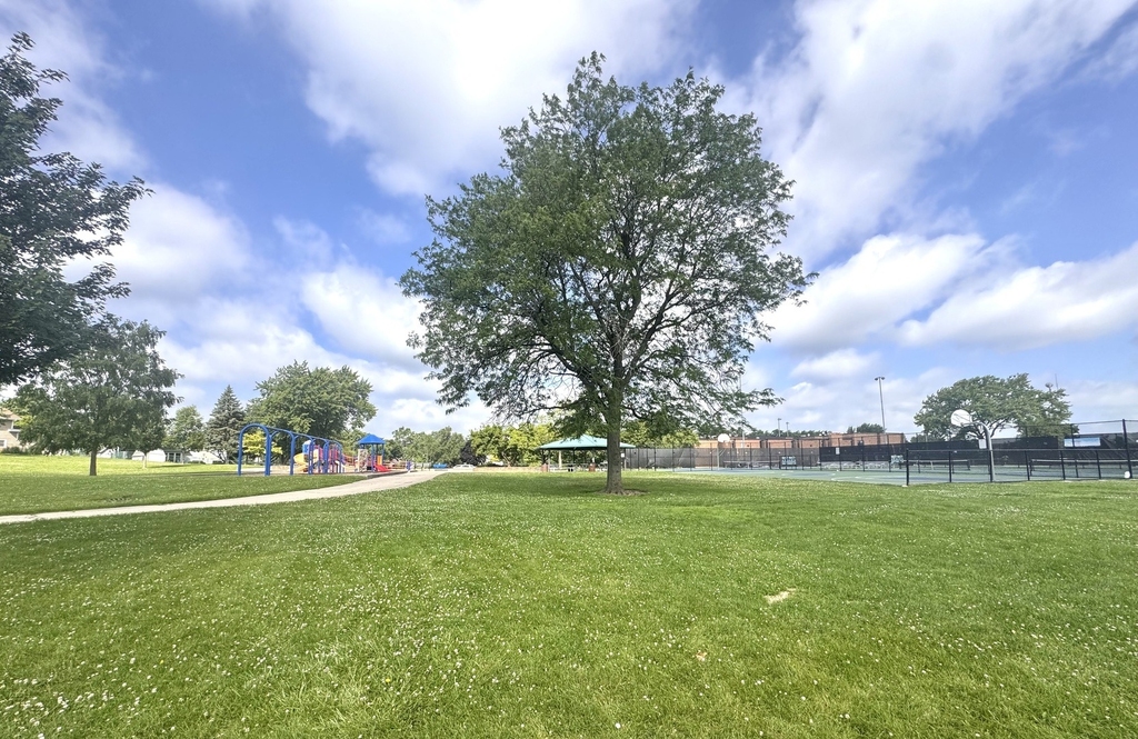300 S Roselle Road - Photo 15
