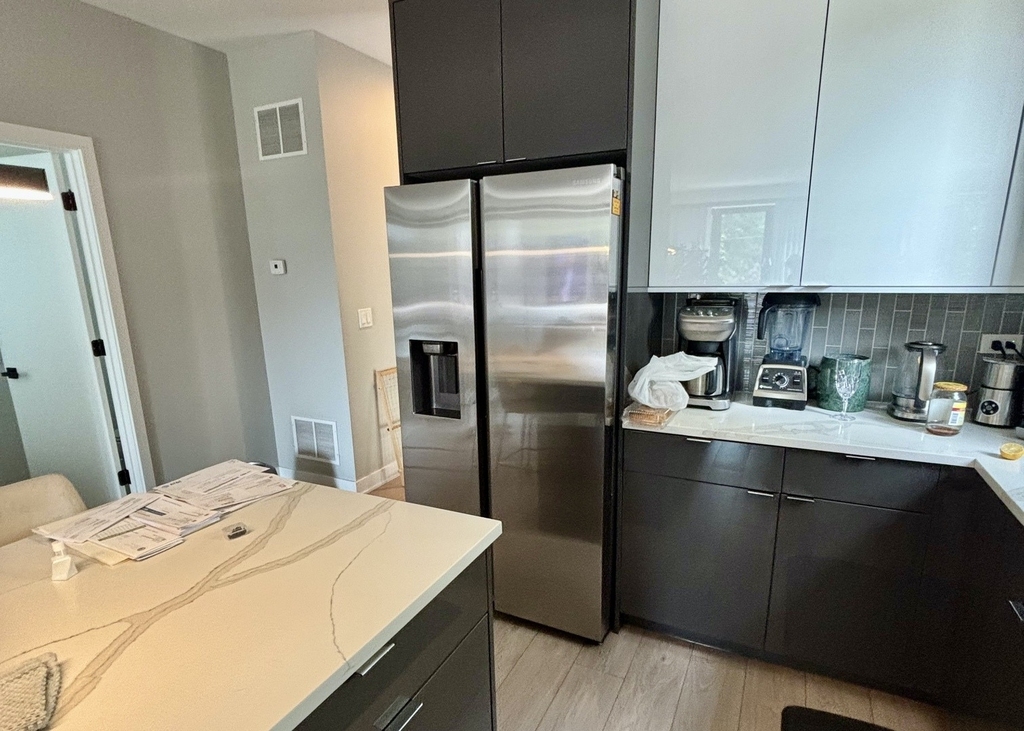 4242 N Kedvale Avenue - Photo 3
