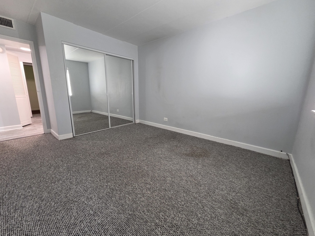 220 S Roselle Road - Photo 7