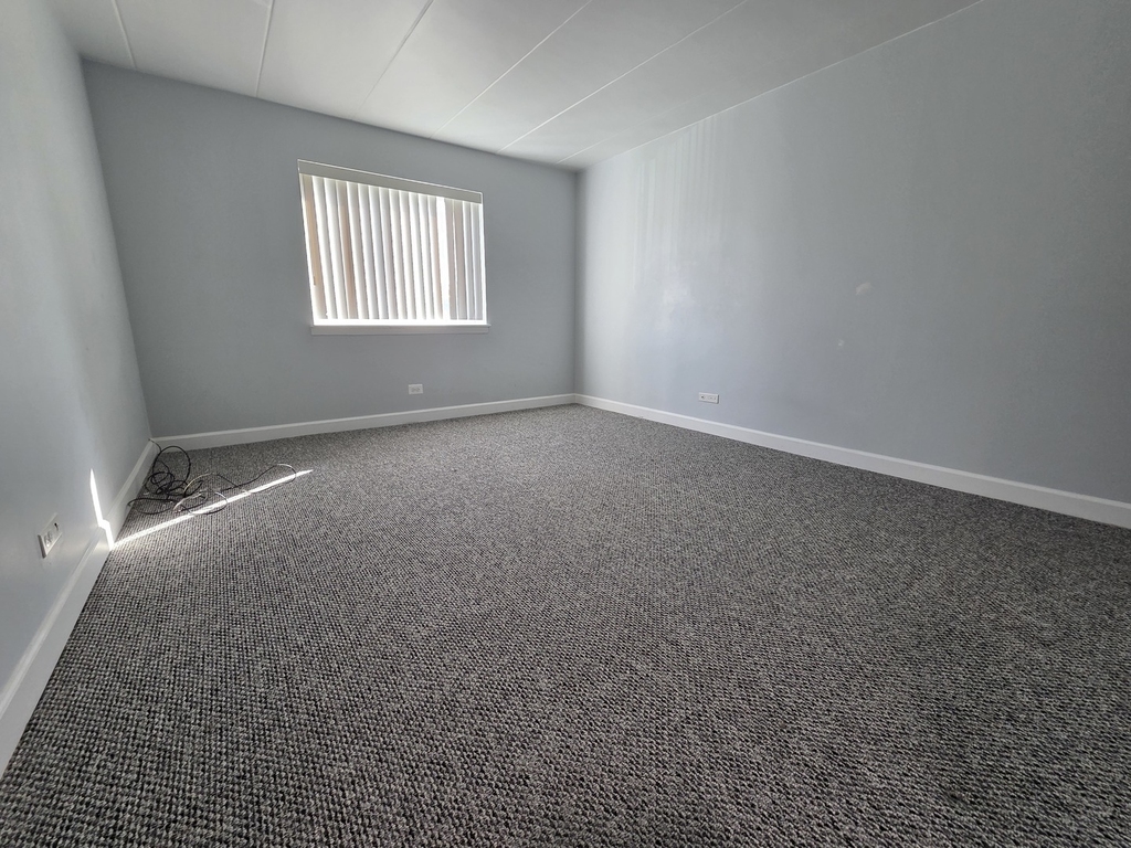 220 S Roselle Road - Photo 10