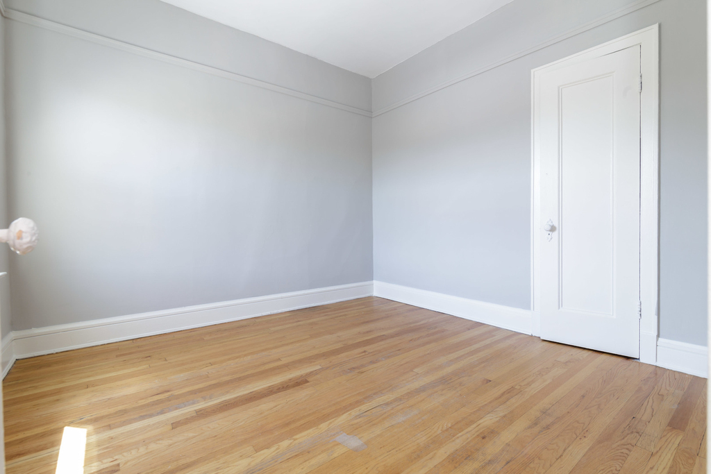 4754 N Lincoln Avenue - Photo 8