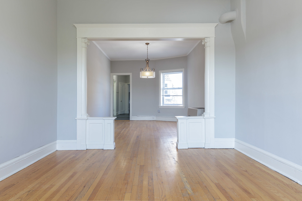 4754 N Lincoln Avenue - Photo 4