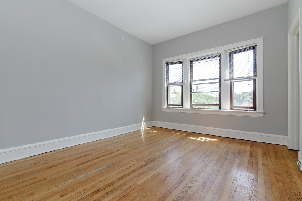 4754 N Lincoln Avenue - Photo 6