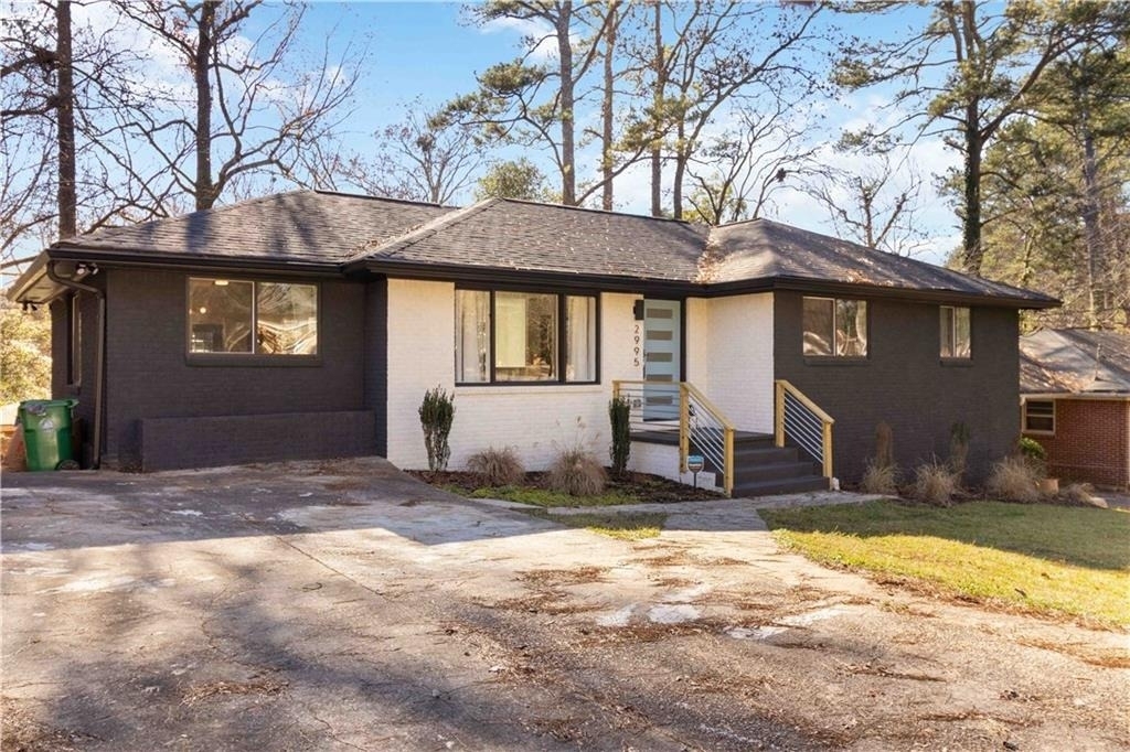 2995 Pasadena Drive - Photo 2
