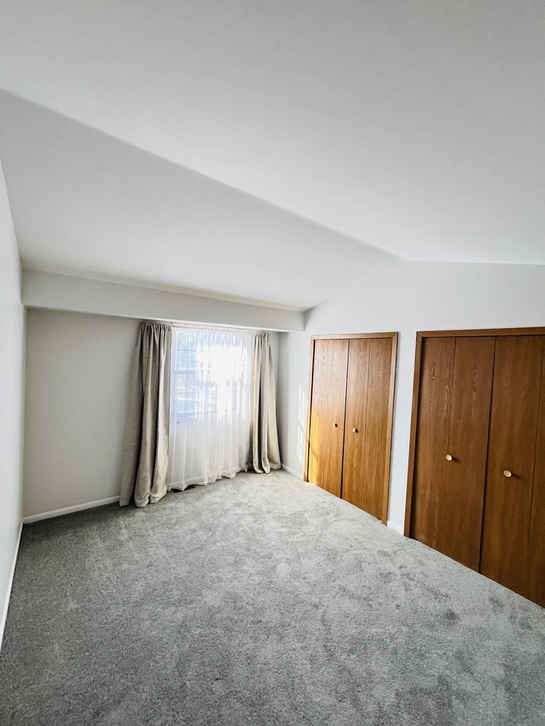 1486 W Jefferson Avenue - Photo 7