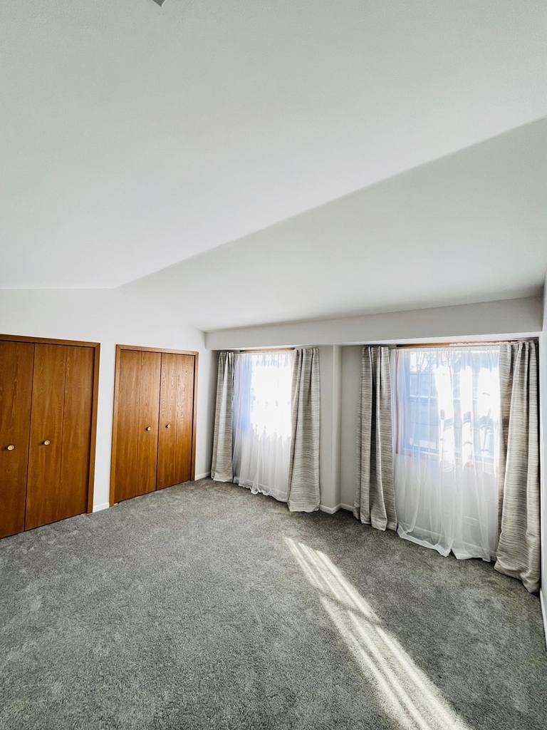 1486 W Jefferson Avenue - Photo 6