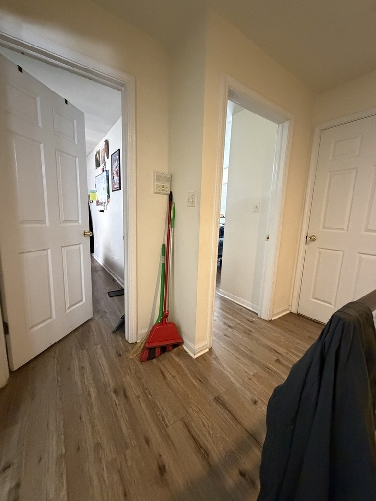 518 N May Street - Photo 5