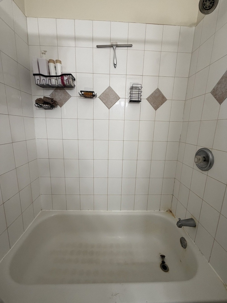 518 N May Street - Photo 4