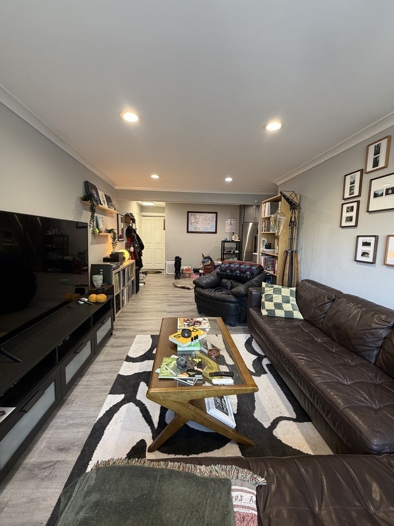 518 N May Street - Photo 18
