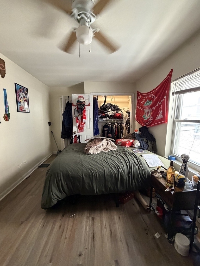 518 N May Street - Photo 2