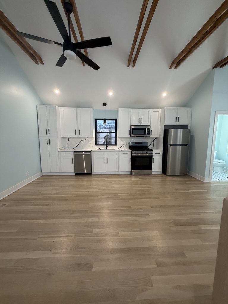 3351 S Union Avenue - Photo 1
