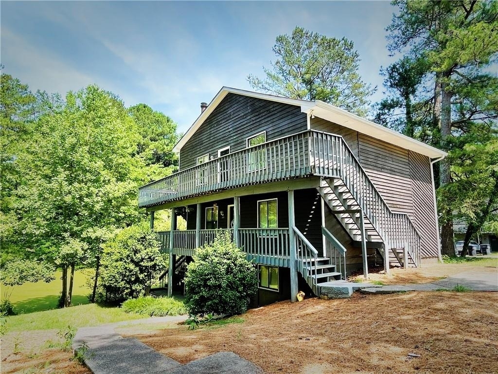 2887 Lakemont Drive Sw - Photo 0