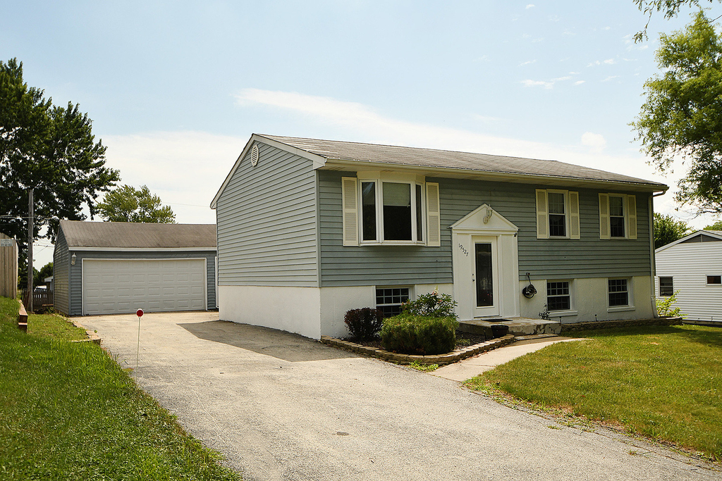 19527 Sycamore Street - Photo 1