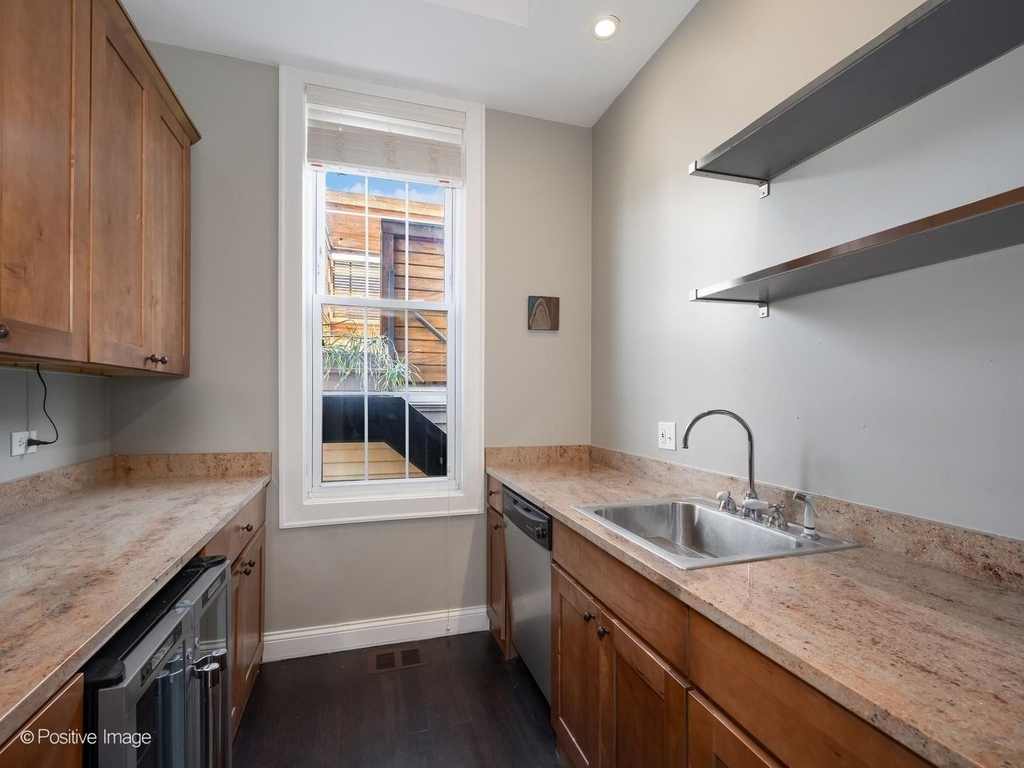 2120 W Race Avenue - Photo 13