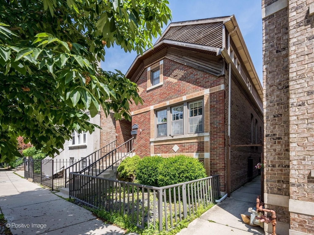 2120 W Race Avenue - Photo 0