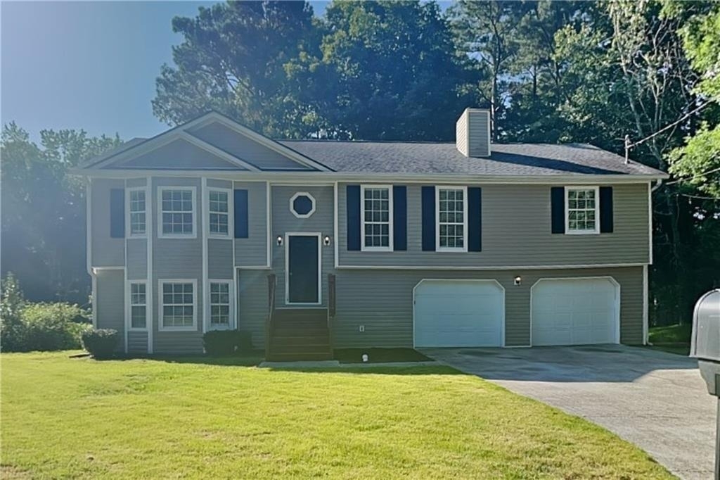 1395 Chalet Circle - Photo 0