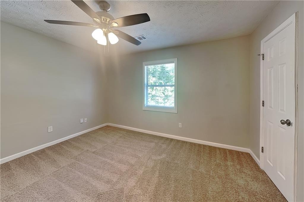 1395 Chalet Circle - Photo 9