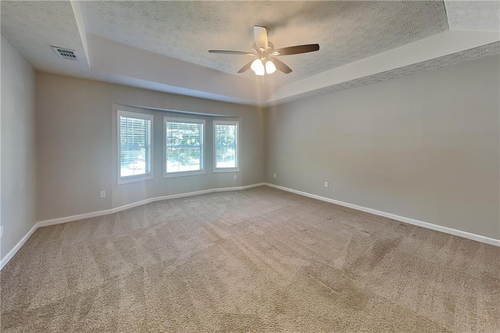 1395 Chalet Circle - Photo 5