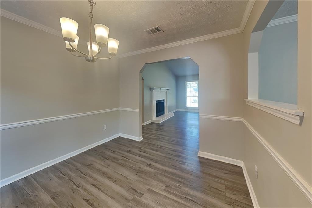 1395 Chalet Circle - Photo 3