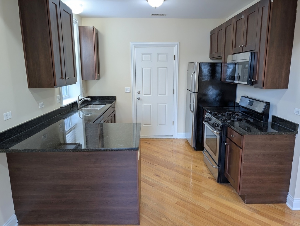 4014 N Central Park Avenue - Photo 1