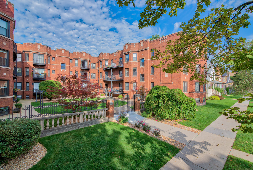 4014 N Central Park Avenue - Photo 0