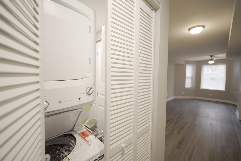 2253 S Whipple Avenue - Photo 7