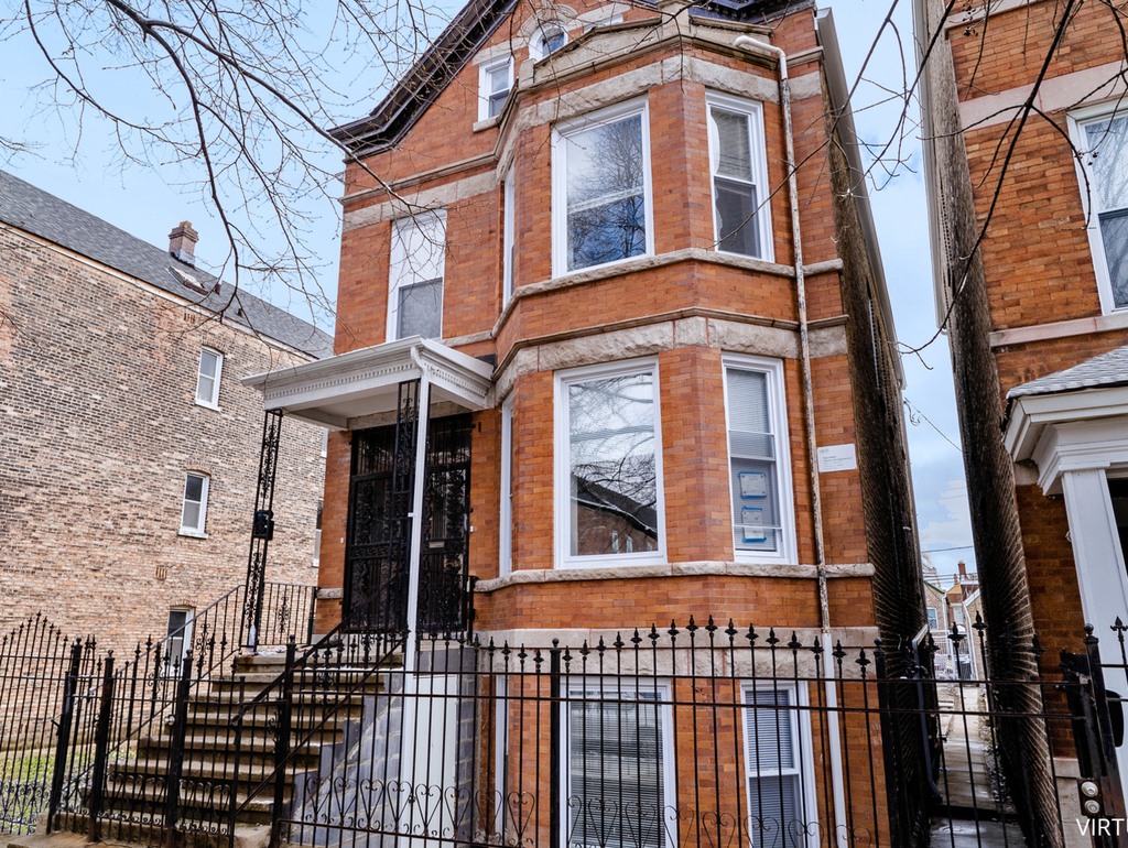 2253 S Whipple Avenue - Photo 0