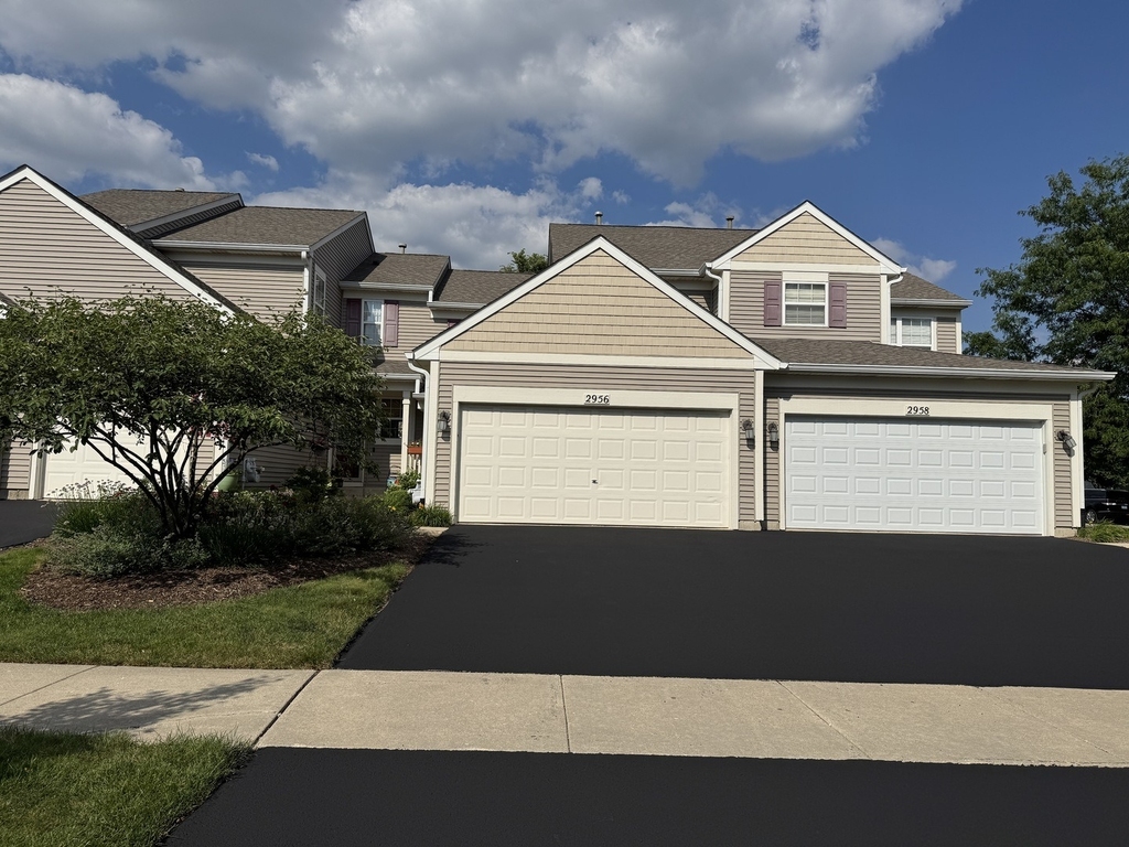 2956 Rutland Circle - Photo 0