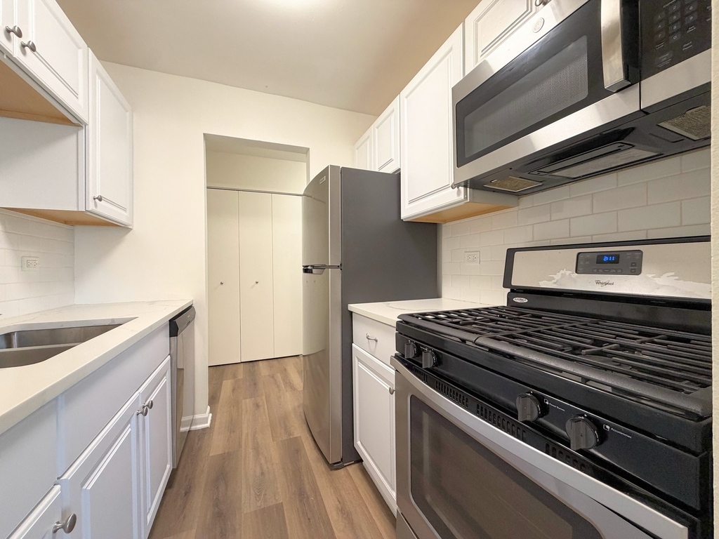 889 Trace Drive - Photo 3