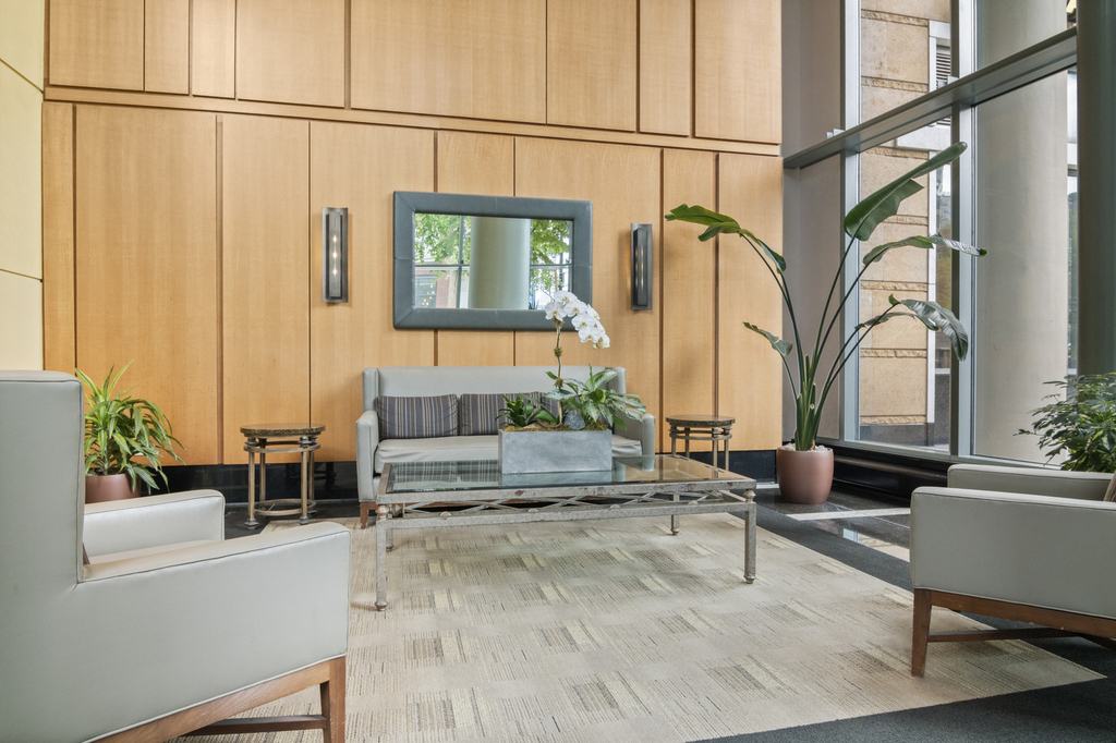 345 N La Salle Drive - Photo 10