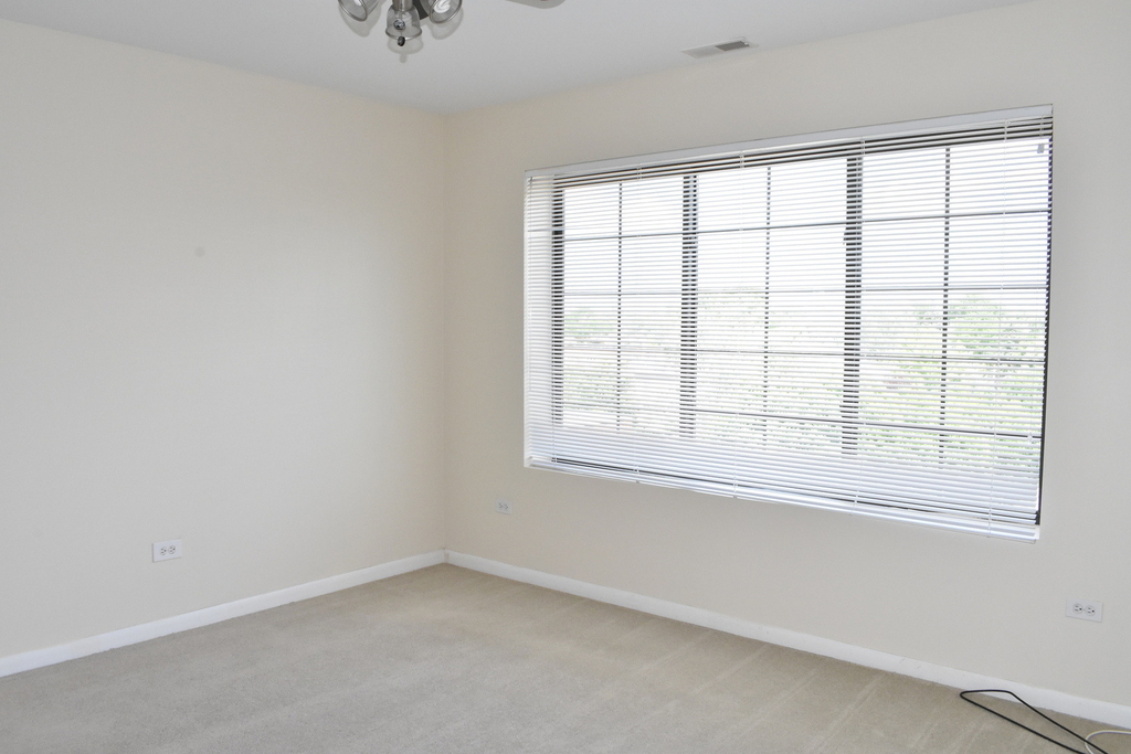 8255 Skokie Boulevard - Photo 4