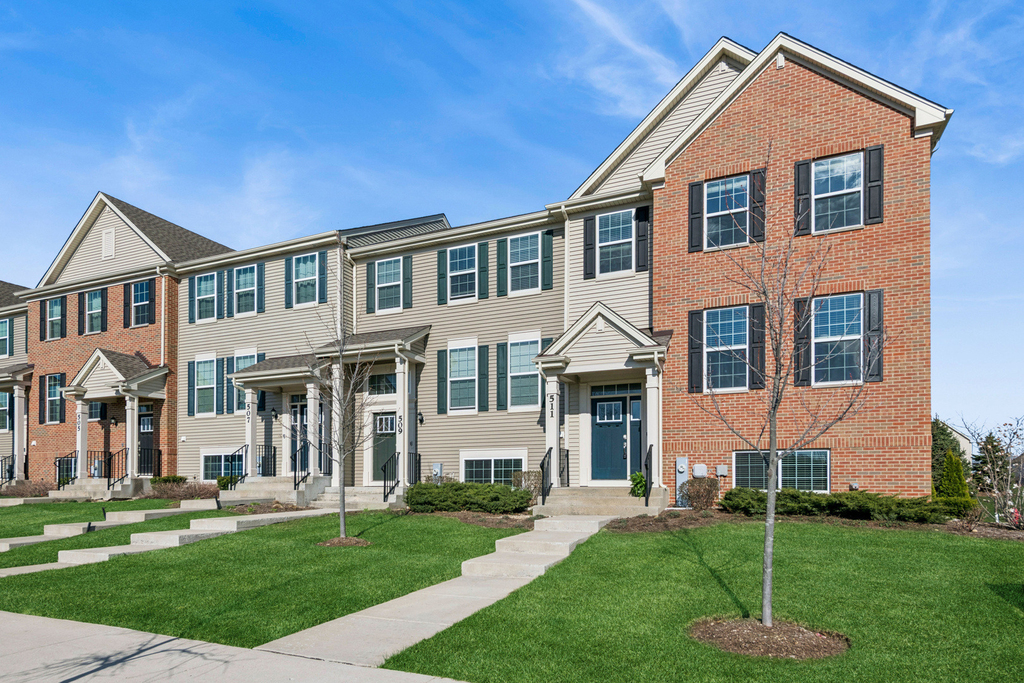 511 Cimmaron Circle - Photo 0
