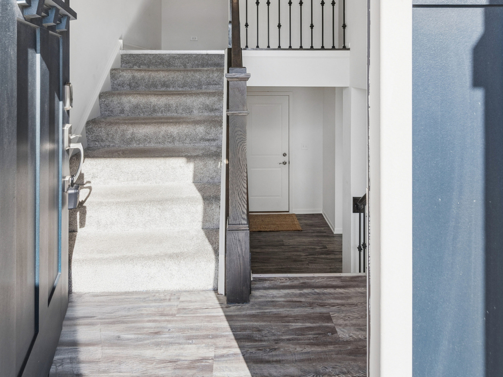 511 Cimmaron Circle - Photo 2