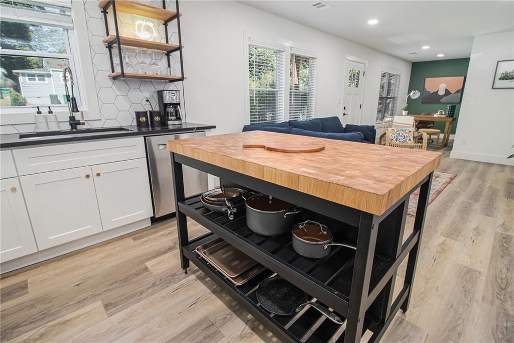 220 Birch Street - Photo 3