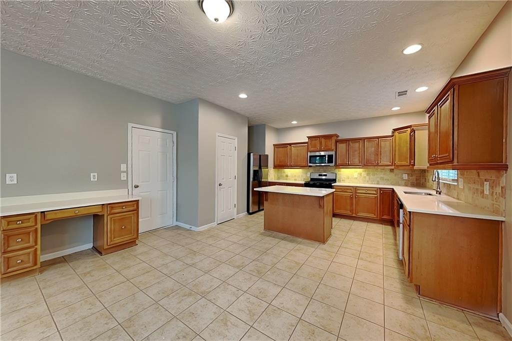 231 Waterbury Way - Photo 5