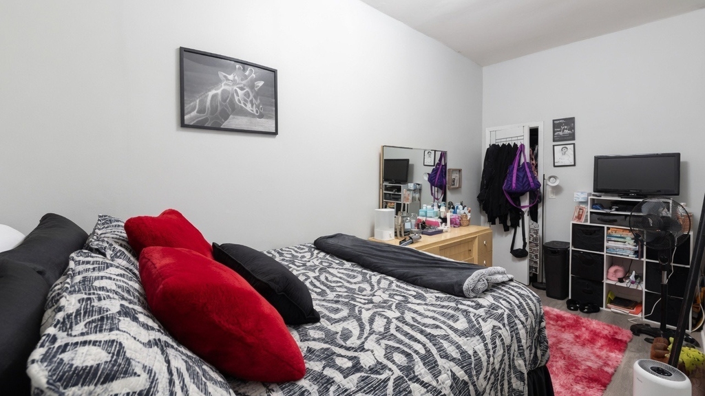1337 W Huron Street - Photo 7