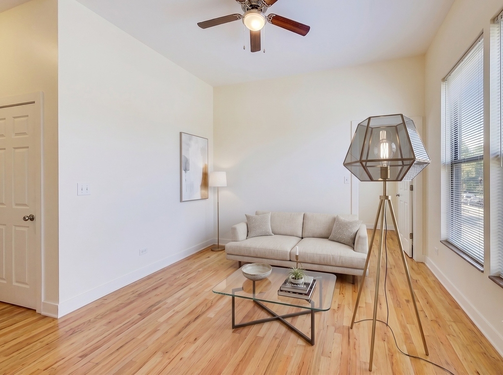 3201 S Normal Avenue - Photo 4