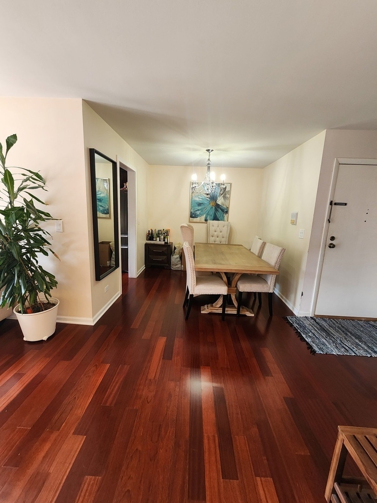220 Hawthorne Court - Photo 9